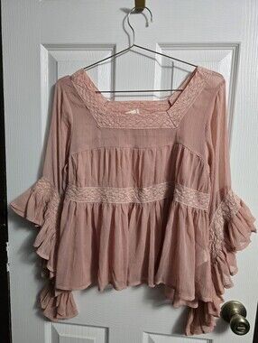 Ciel USA Dusty Rose Pink Square Neck Lace Trim Babydoll Ruffle Bell Sleeve Top.